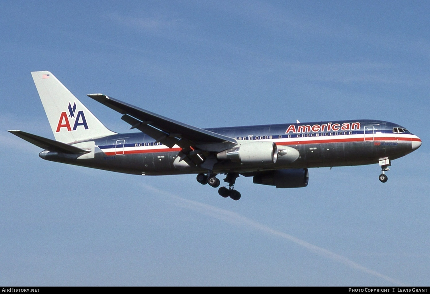 Aircraft Photo of N321AA | Boeing 767-223(ER) | American Airlines | AirHistory.net #548739