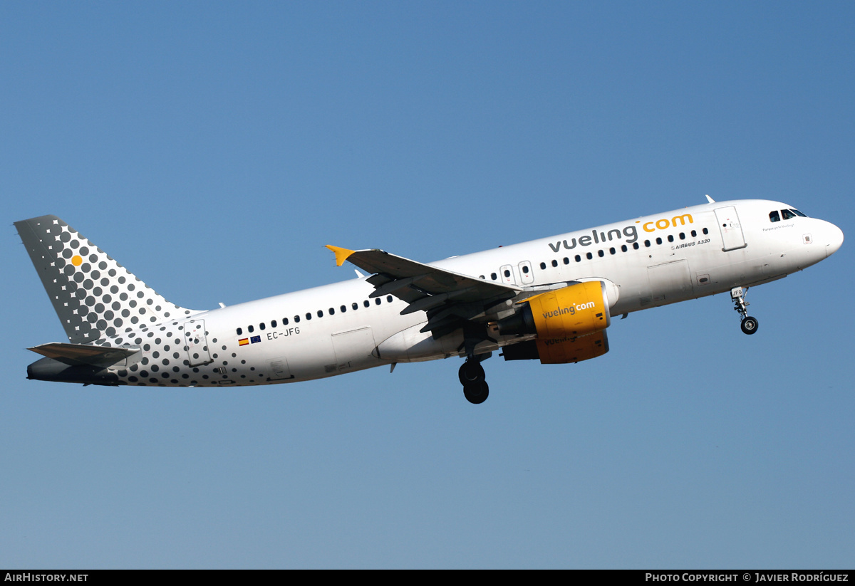Aircraft Photo of EC-JFG | Airbus A320-214 | Vueling Airlines | AirHistory.net #548855