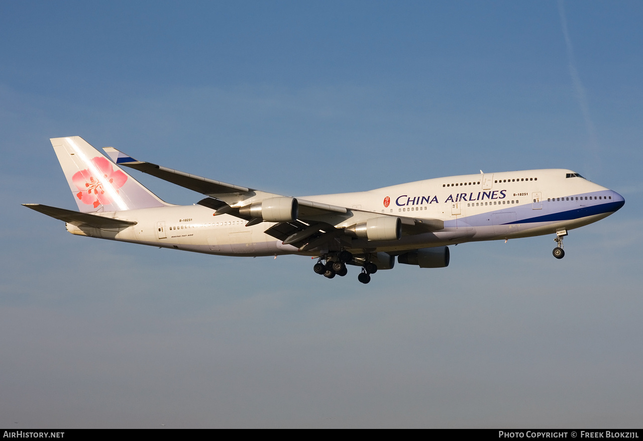 Aircraft Photo of B-18251 | Boeing 747-409 | China Airlines | AirHistory.net #548891