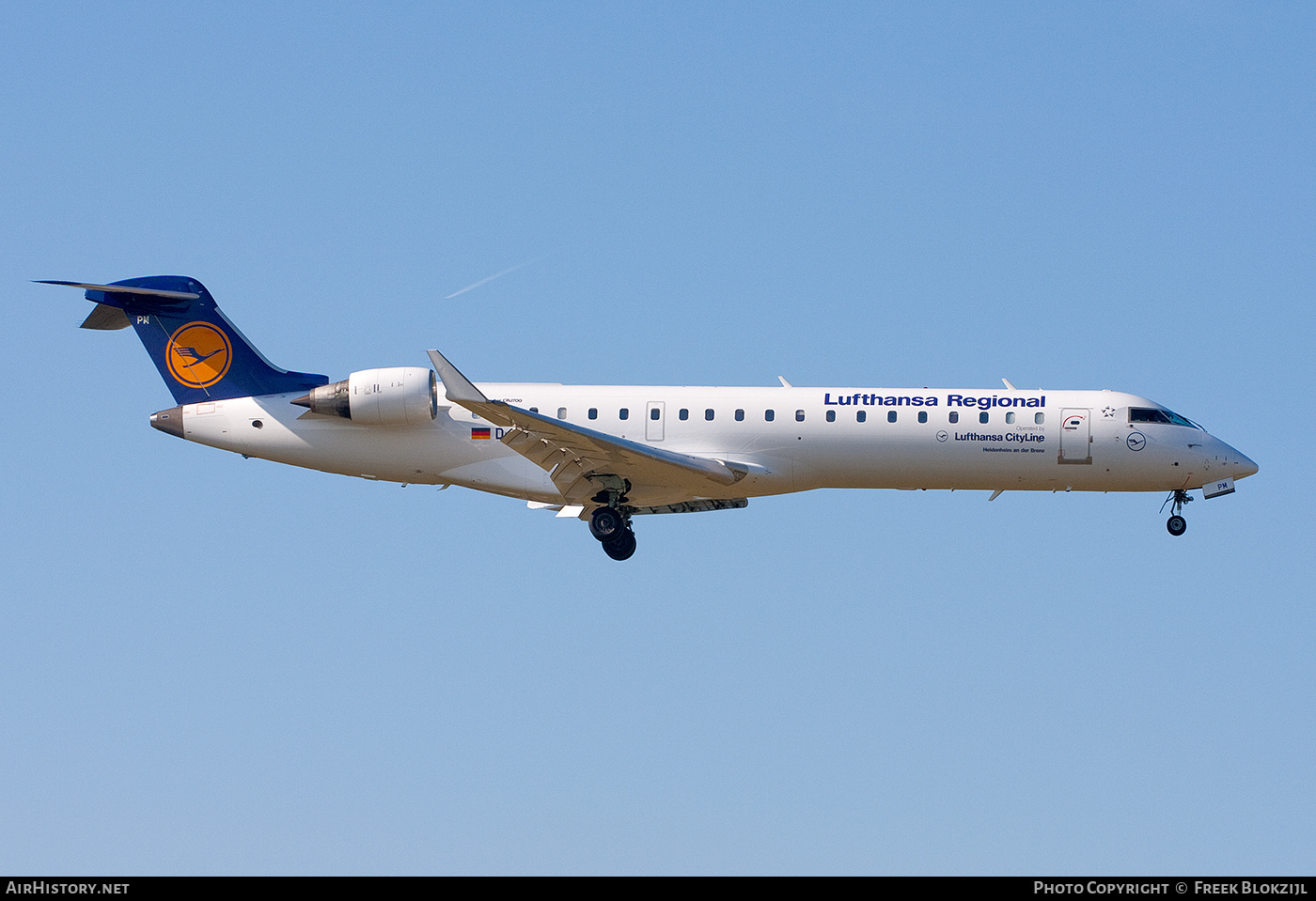 Aircraft Photo of D-ACPM | Bombardier CRJ-701ER (CL-600-2C10) | Lufthansa Regional | AirHistory.net #548902