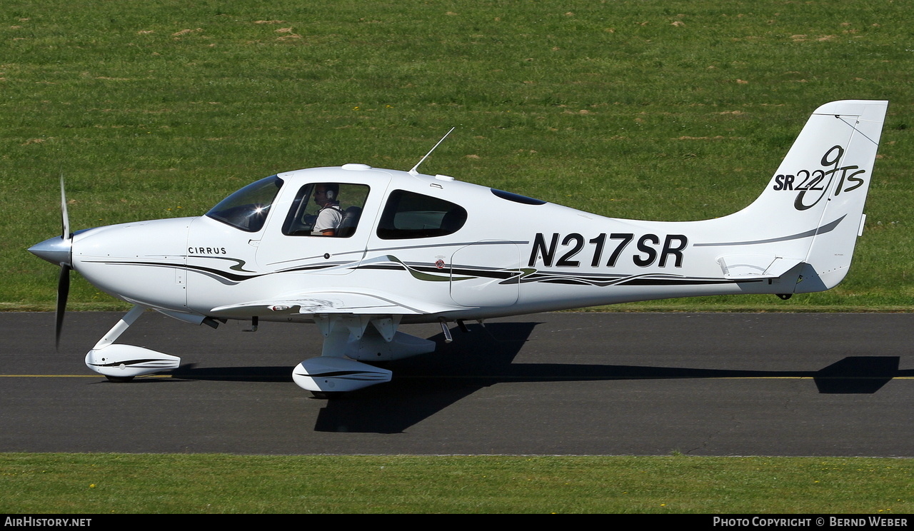 Aircraft Photo of N217SR | Cirrus SR-22 G2-GTS | AirHistory.net #548916