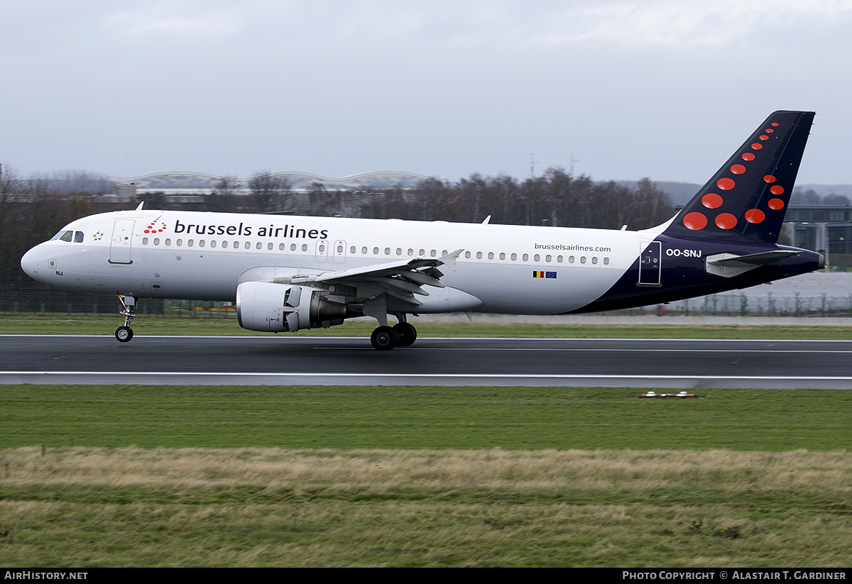 Aircraft Photo of OO-SNJ | Airbus A320-214 | Brussels Airlines | AirHistory.net #548987