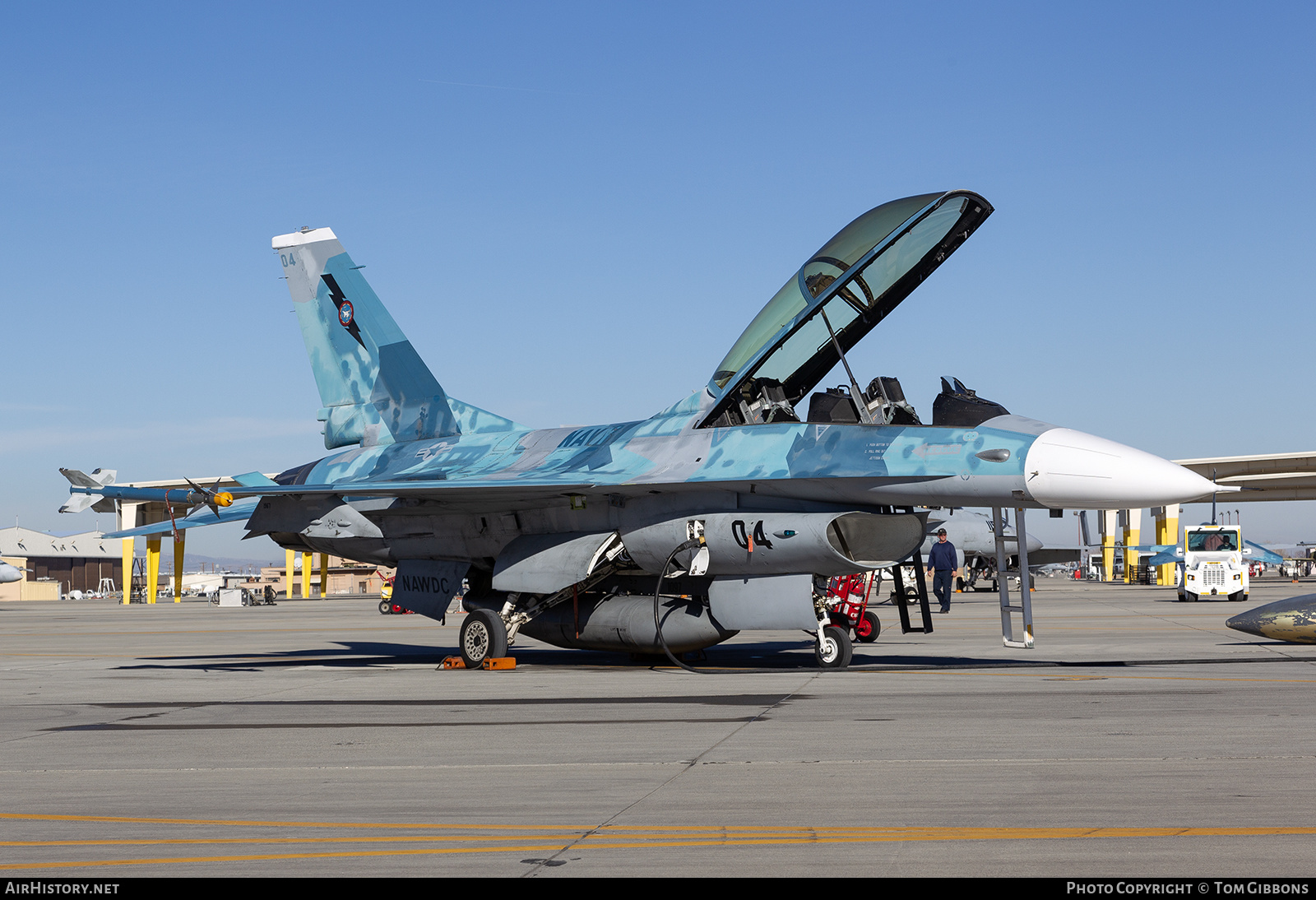 Aircraft Photo of 920458 | General Dynamics F-16B Fighting Falcon | USA - Navy | AirHistory.net #549150