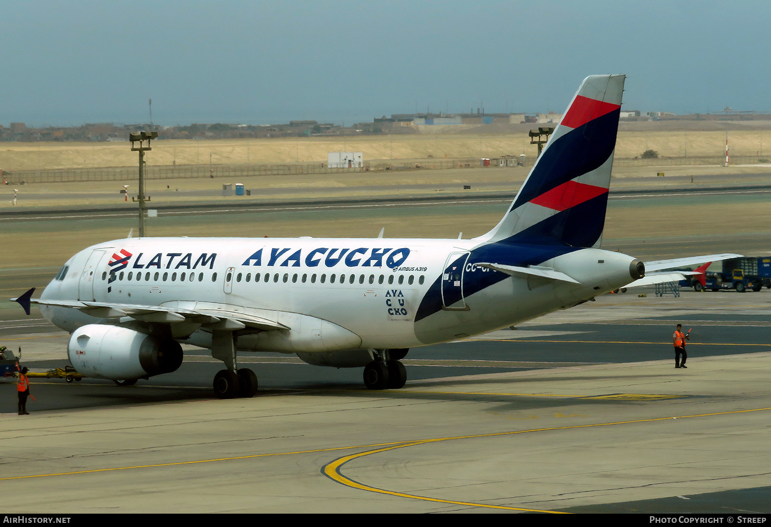 Aircraft Photo of CC-CPO | Airbus A319-132 | LATAM Airlines | AirHistory.net #549373