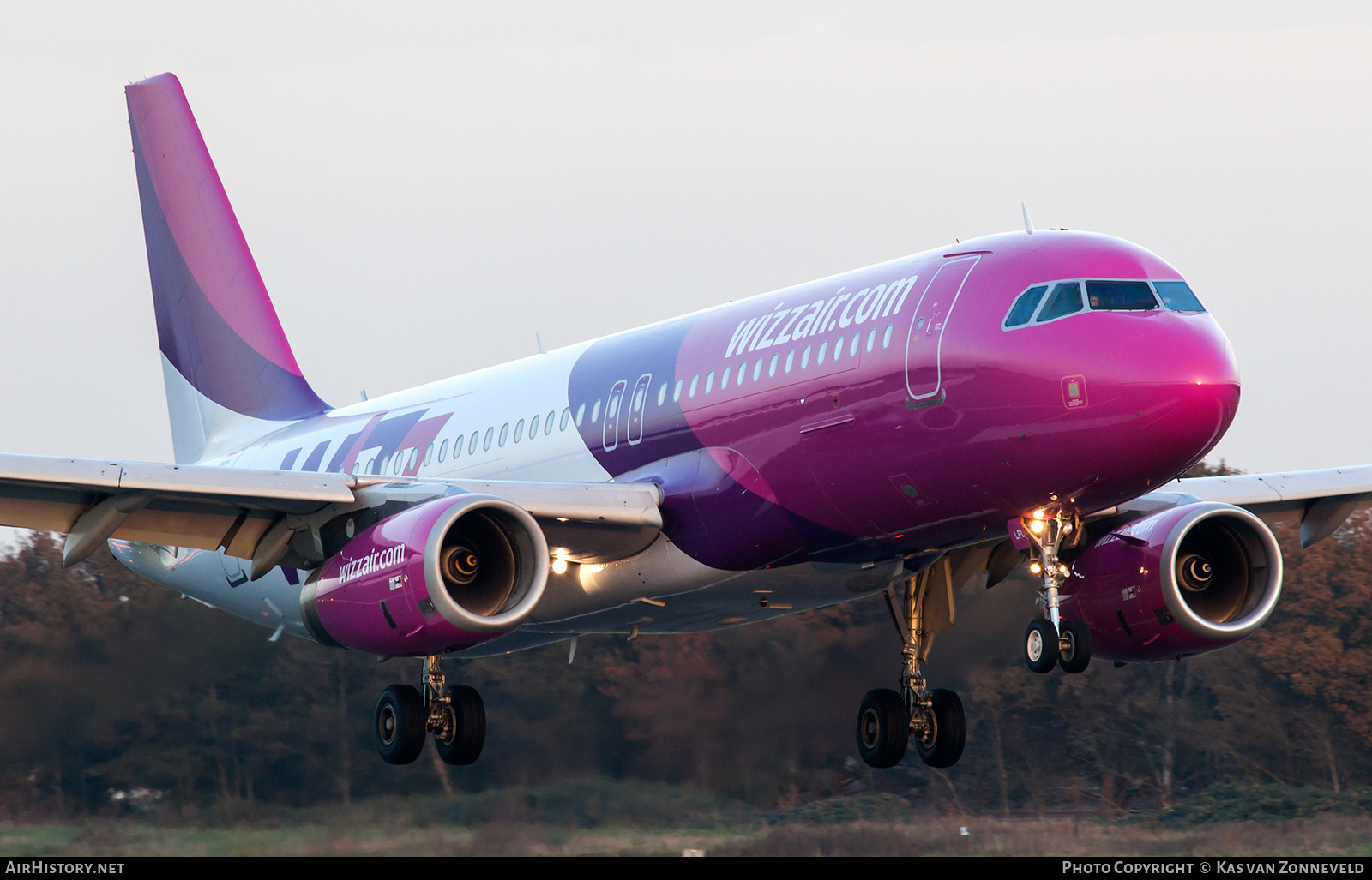Aircraft Photo of HA-LPL | Airbus A320-232 | Wizz Air | AirHistory.net #549387