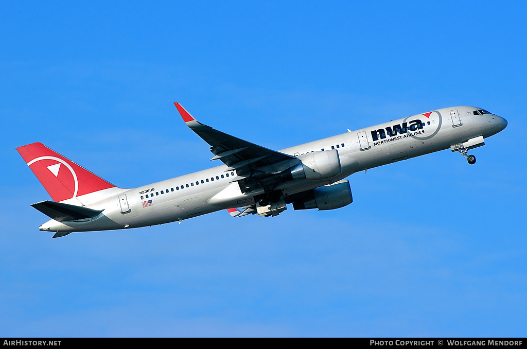 Aircraft Photo of N536US | Boeing 757-251 | Northwest Airlines | AirHistory.net #549423