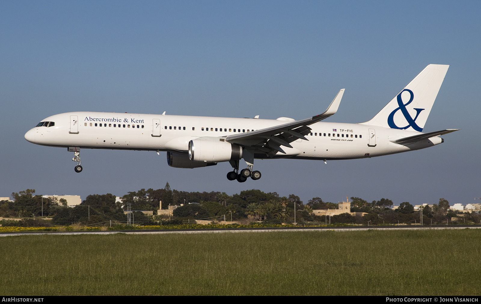 Aircraft Photo of TF-FIC | Boeing 757-23N | Abercrombie & Kent | AirHistory.net #549465