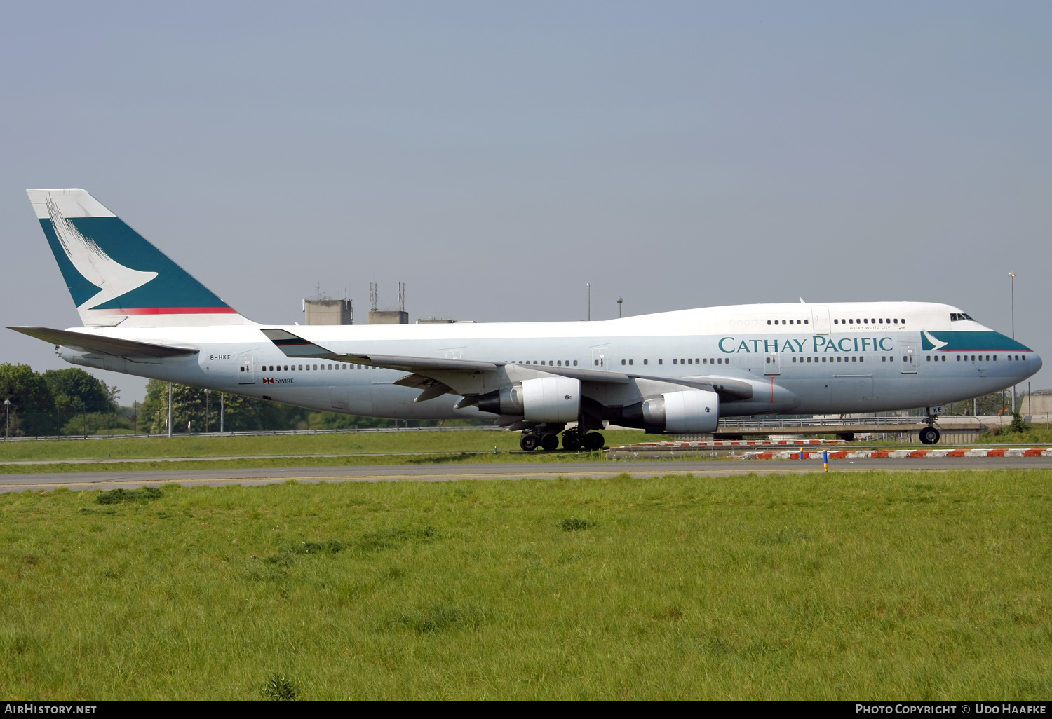 Aircraft Photo of B-HKE | Boeing 747-412 | Cathay Pacific Airways | AirHistory.net #549688
