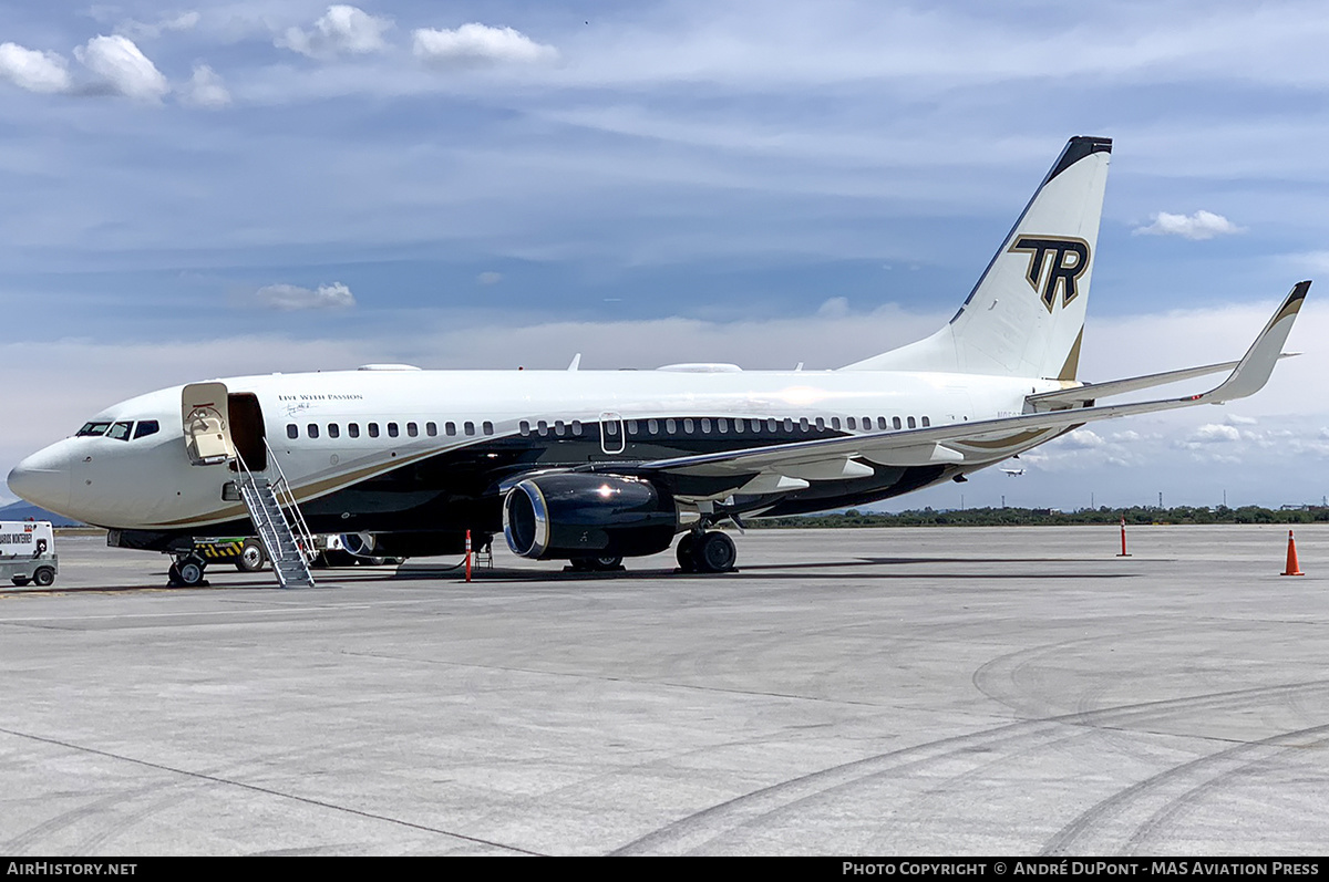 Aircraft Photo of N950TR | Boeing 737-7CG BBJ | Tony Robbins | AirHistory.net #549692