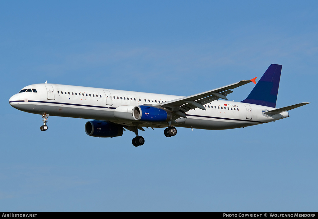 Aircraft Photo of TC-OBJ | Airbus A321-231 | AirHistory.net #549736