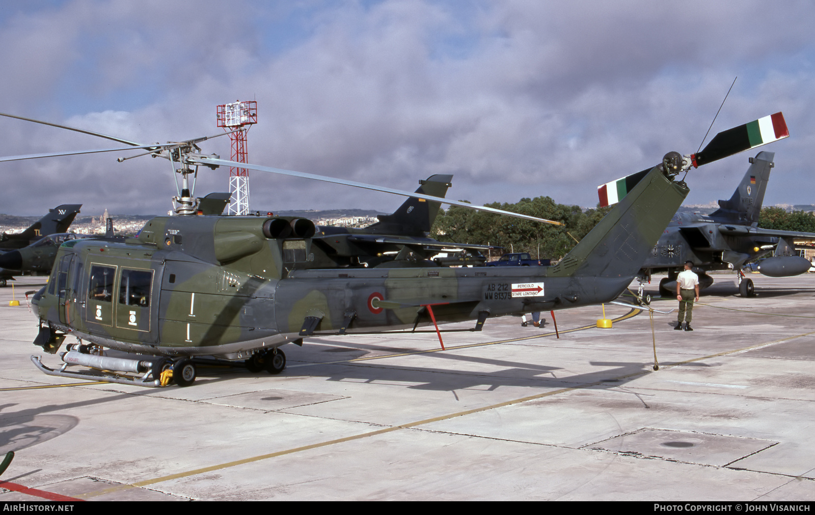 Aircraft Photo of MM81375 | Agusta AB-212AM | Italy - Air Force | AirHistory.net #549772