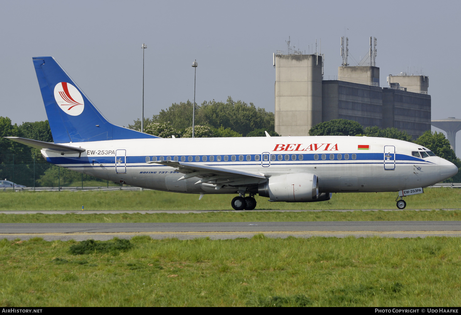 Aircraft Photo of EW-253PA | Boeing 737-524 | Belavia | AirHistory.net #549786