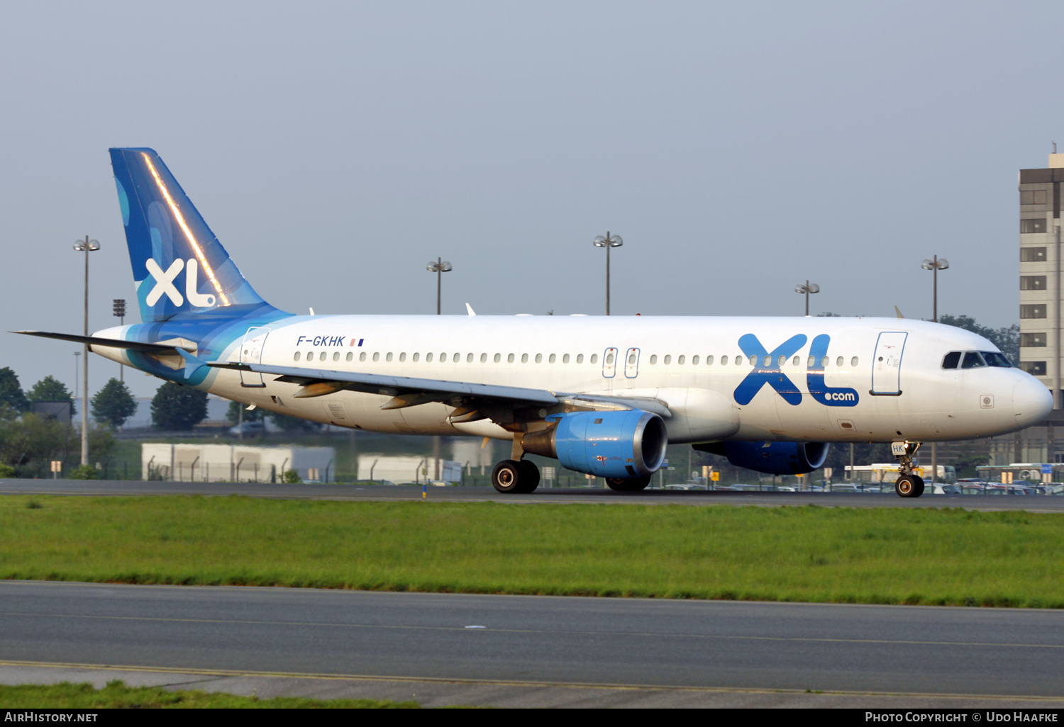 Aircraft Photo of F-GKHK | Airbus A320-212 | XL Airways | AirHistory.net #549898