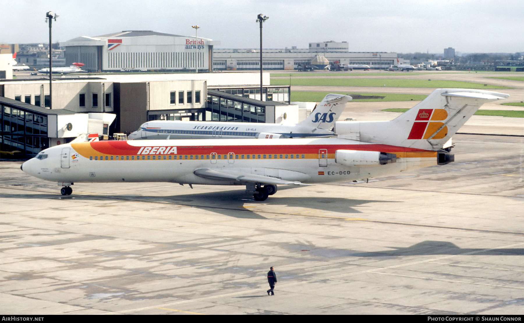 Aircraft Photo of EC-DCD | Boeing 727-256/Adv | Iberia | AirHistory.net #550025