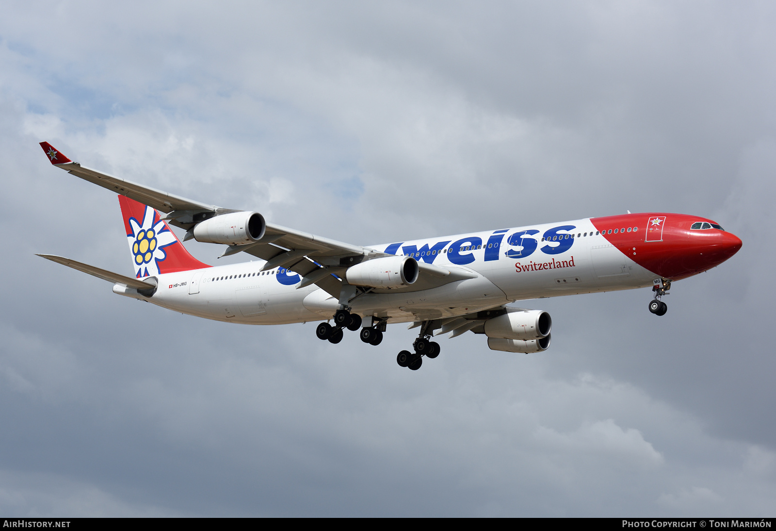 Aircraft Photo of HB-JMG | Airbus A340-313 | Edelweiss Air | AirHistory.net #550195