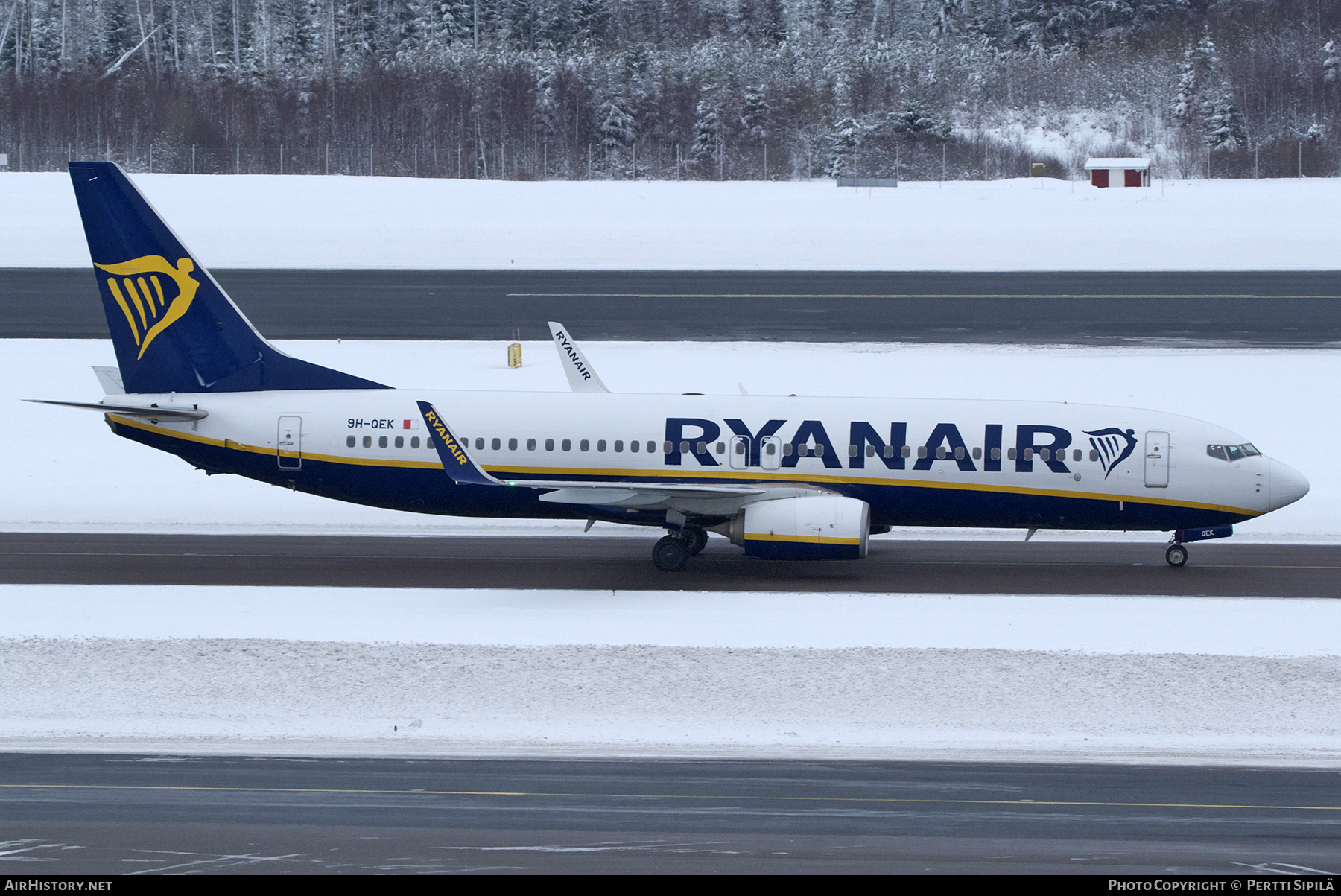 Aircraft Photo of 9H-QEK | Boeing 737-8AS | Ryanair | AirHistory.net #550221