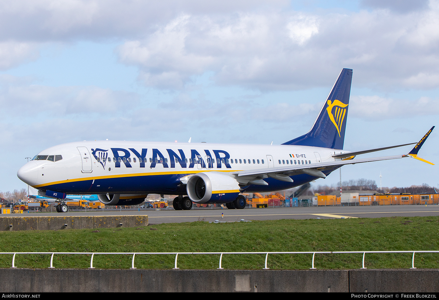 Aircraft Photo of EI-IFZ | Boeing 737-8200 Max 200 | Ryanair | AirHistory.net #550240