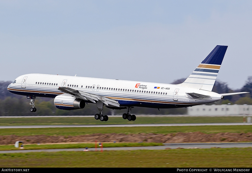 Aircraft Photo of EC-HDS | Boeing 757-256 | Privilege Style | AirHistory.net #550332