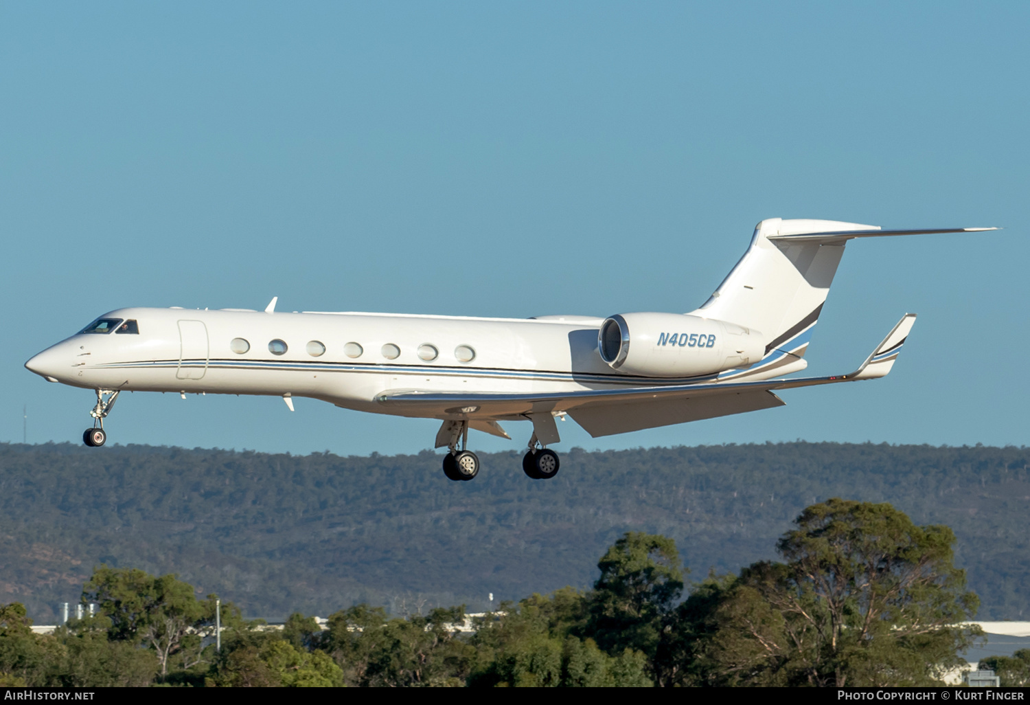 Aircraft Photo of N405CB | Gulfstream Aerospace G-V-SP Gulfstream G550 | AirHistory.net #550347