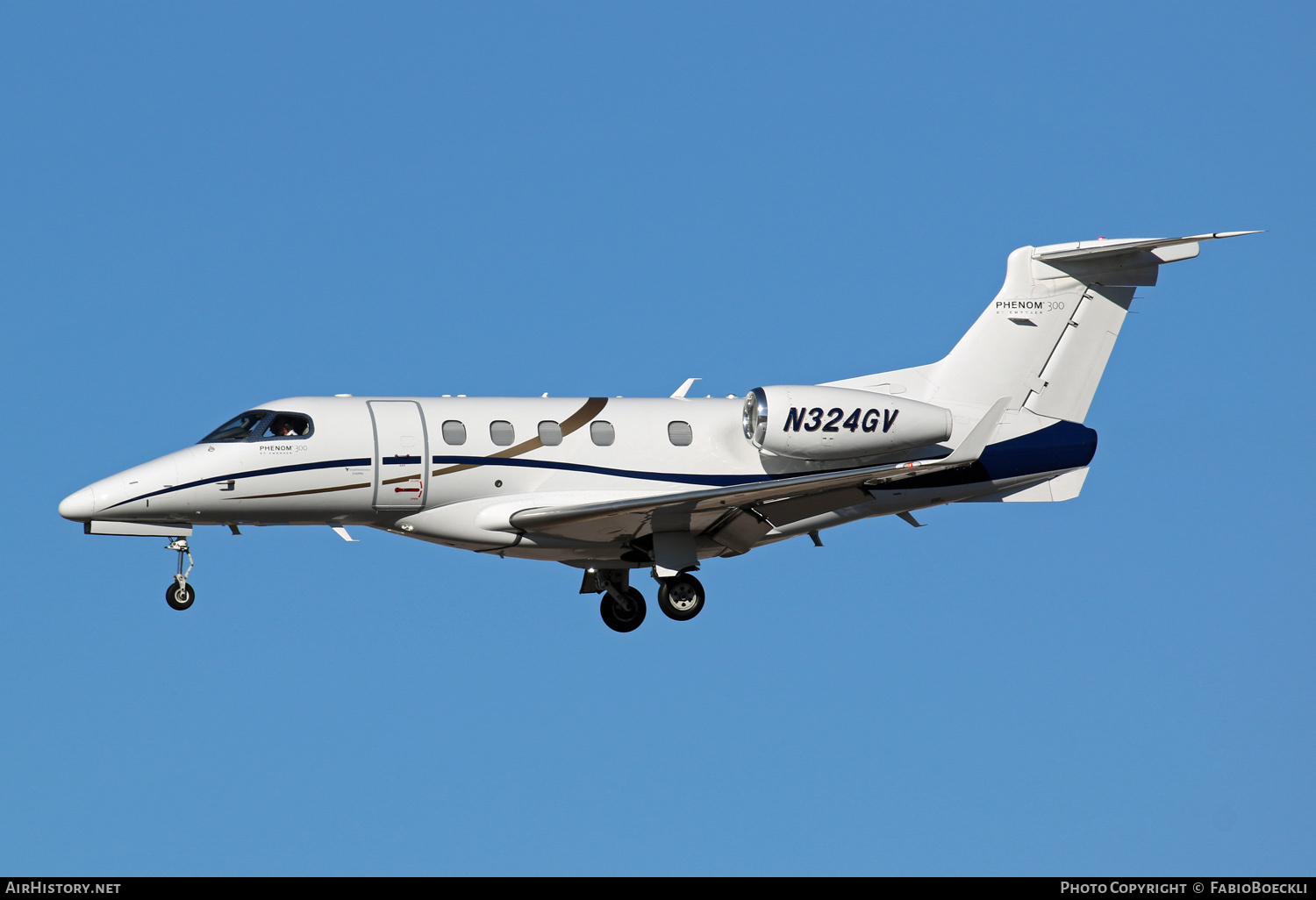 Aircraft Photo of N324GV | Embraer EMB-505 Phenom 300 | AirHistory.net #550355