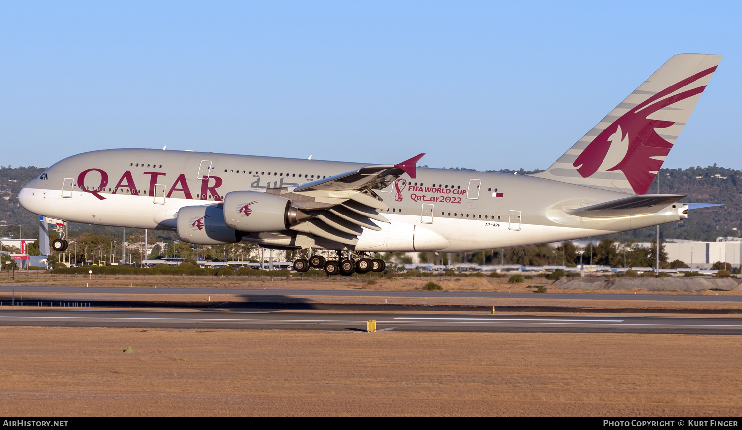 Aircraft Photo of A7-APF | Airbus A380-861 | Qatar Airways | AirHistory.net #550371