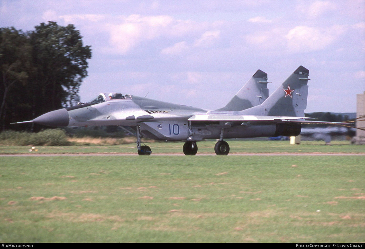 Aircraft Photo of 10 blue | Mikoyan-Gurevich MiG-29 (9-12A) | Soviet Union - Air Force | AirHistory.net #550398