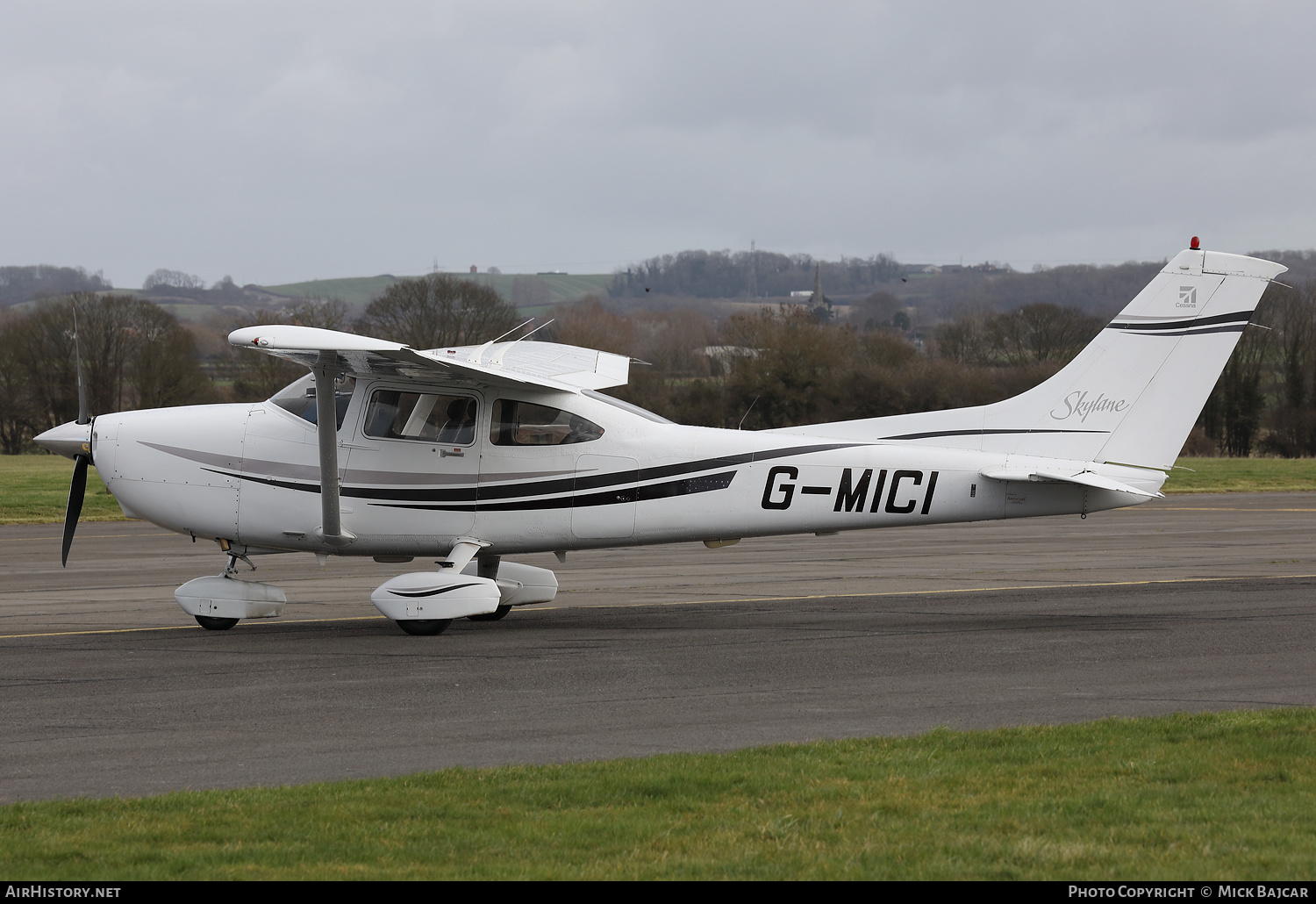 Aircraft Photo of G-MICI | Cessna 182S Skylane | AirHistory.net #550406