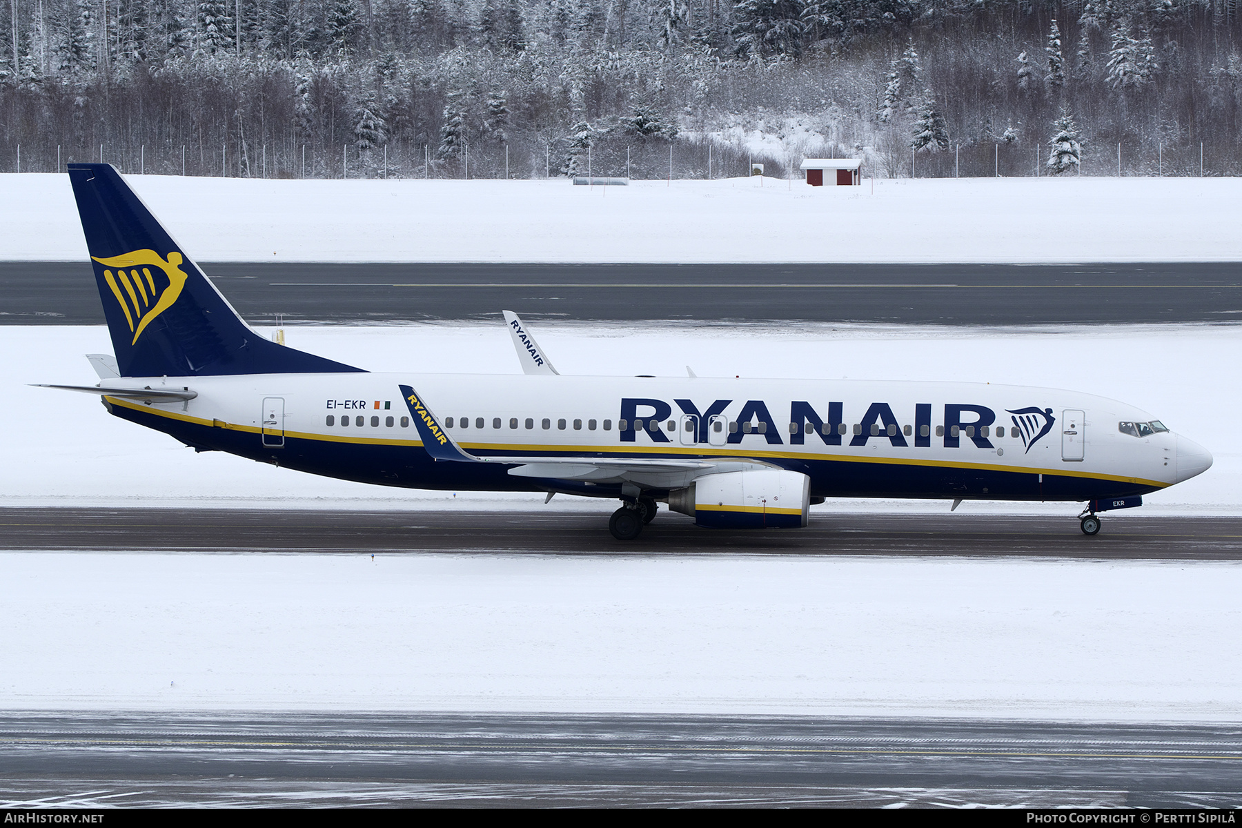 Aircraft Photo of EI-EKR | Boeing 737-8AS | Ryanair | AirHistory.net #550410