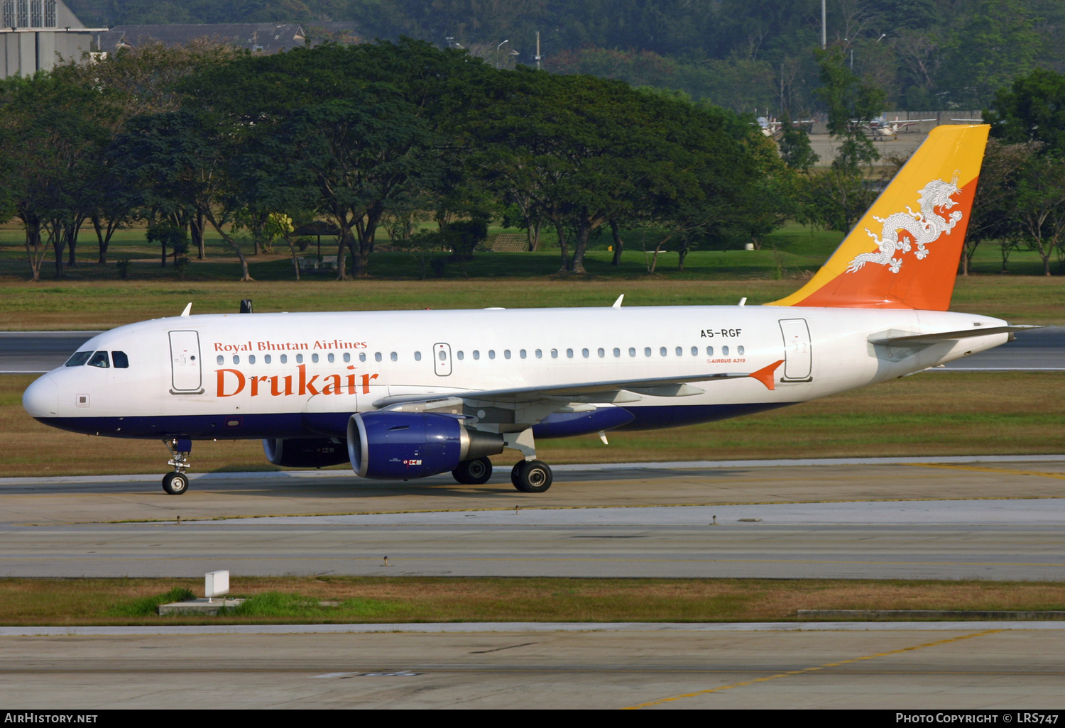 Aircraft Photo of A5-RGF | Airbus A319-115 | Drukair - Royal Bhutan Airlines | AirHistory.net #550420