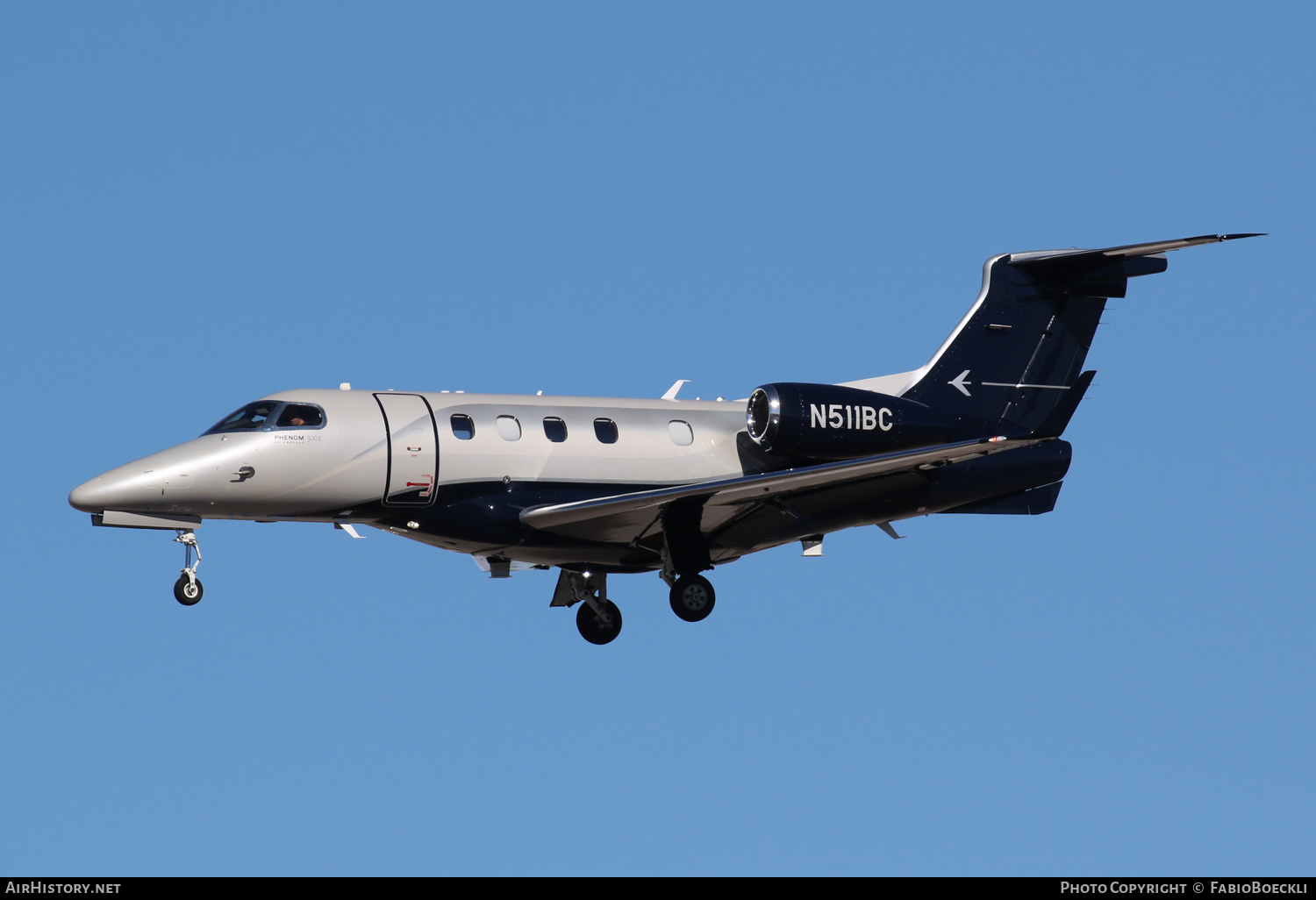 Aircraft Photo of N511BC | Embraer EMB-505 Phenom 300 | AirHistory.net #550472