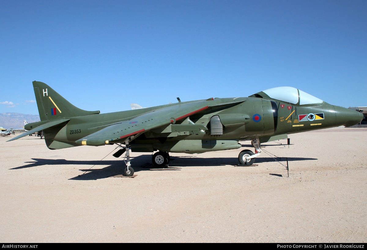 Aircraft Photo of ZD353 | British Aerospace Harrier GR5 | UK - Air Force | AirHistory.net #550521