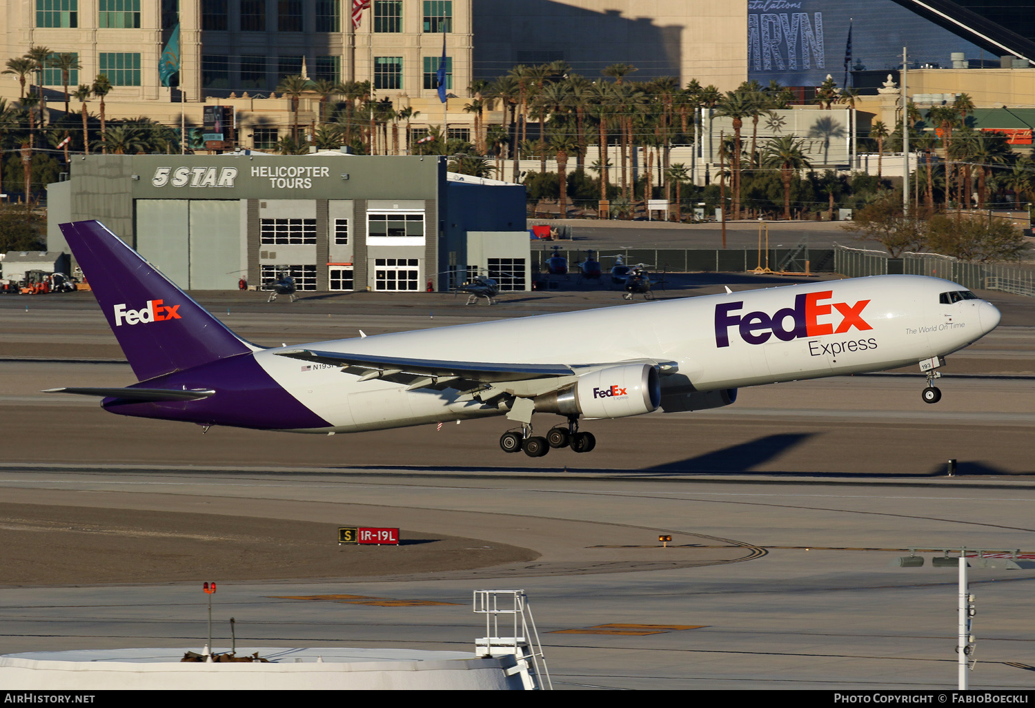 Aircraft Photo of N193FE | Boeing 767-3S2F/ER | FedEx Express - Federal Express | AirHistory.net #550597