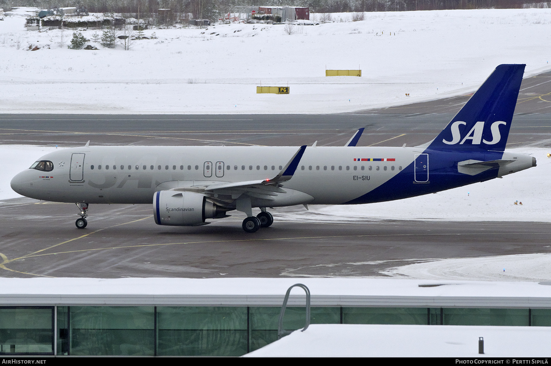 Aircraft Photo of EI-SIU | Airbus A320-251N | Scandinavian Airlines - SAS | AirHistory.net #550617