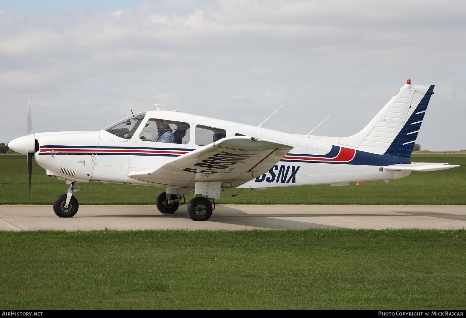 Aircraft Photo of G-BSNX | Piper PA-28-181 Archer II | AirHistory.net #550697