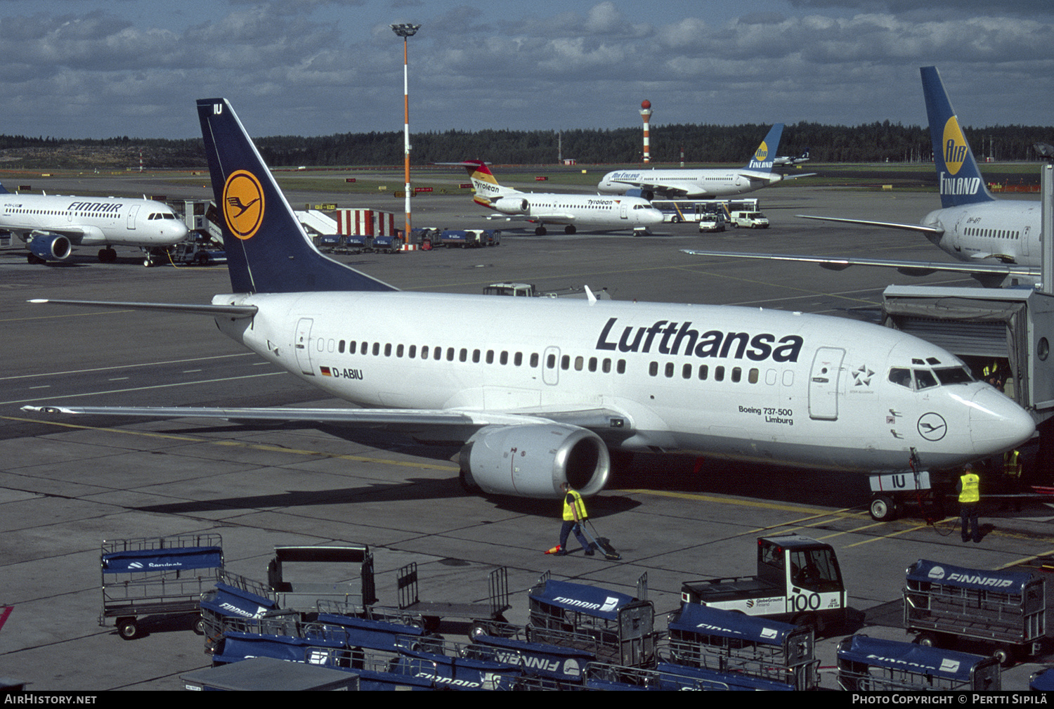 Aircraft Photo of D-ABIU | Boeing 737-530 | Lufthansa | AirHistory.net #550893