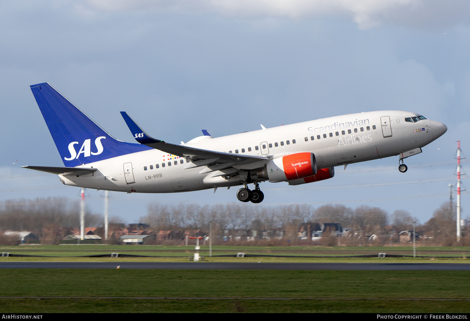 Aircraft Photo of LN-RRB | Boeing 737-783 | Scandinavian Airlines - SAS | AirHistory.net #550973