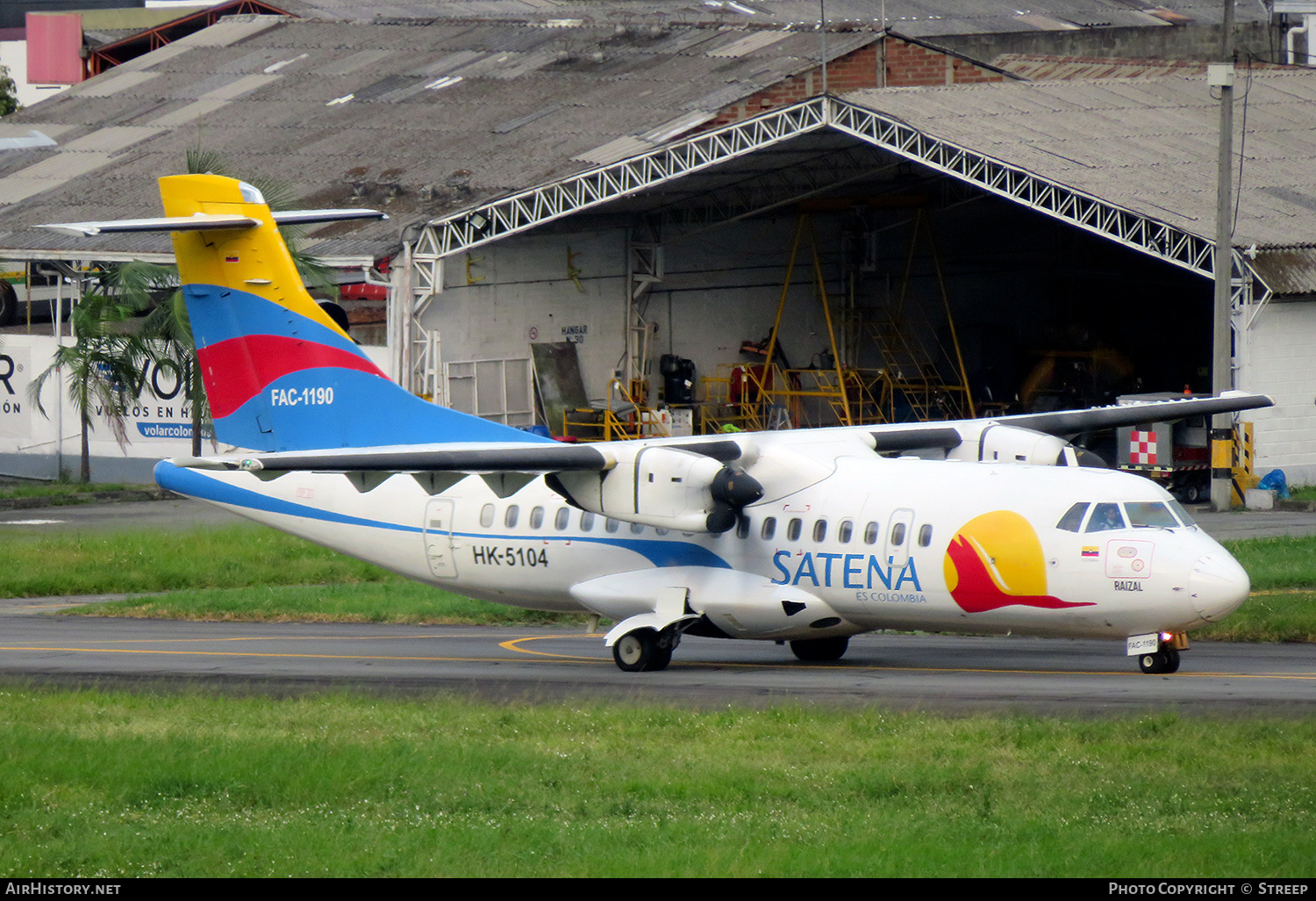 Aircraft Photo of FAC-1190 | ATR ATR-42-500 | Colombia - Satena | AirHistory.net #550985
