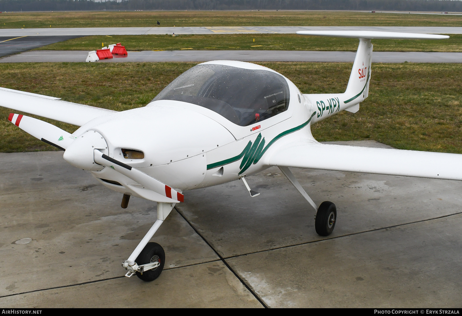 Aircraft Photo of SP-KPX | Diamond DA20-C1 Katana | Salt Aviation | AirHistory.net #551023