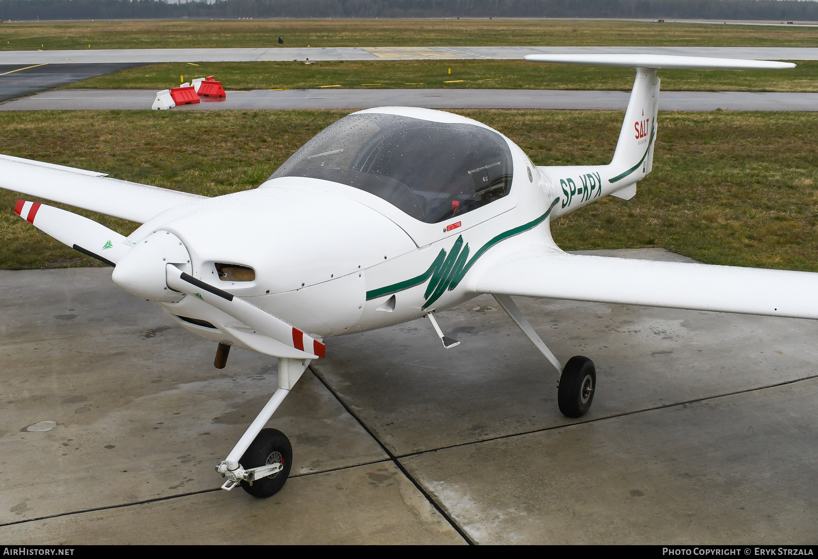 Aircraft Photo of SP-KPX | Diamond DA20C-1 Katana | Salt Aviation | AirHistory.net #551023