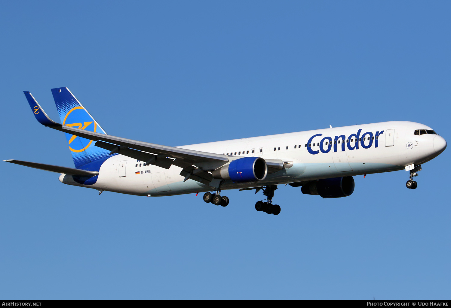 Aircraft Photo of D-ABUI | Boeing 767-330/ER | Condor Flugdienst | AirHistory.net #551098