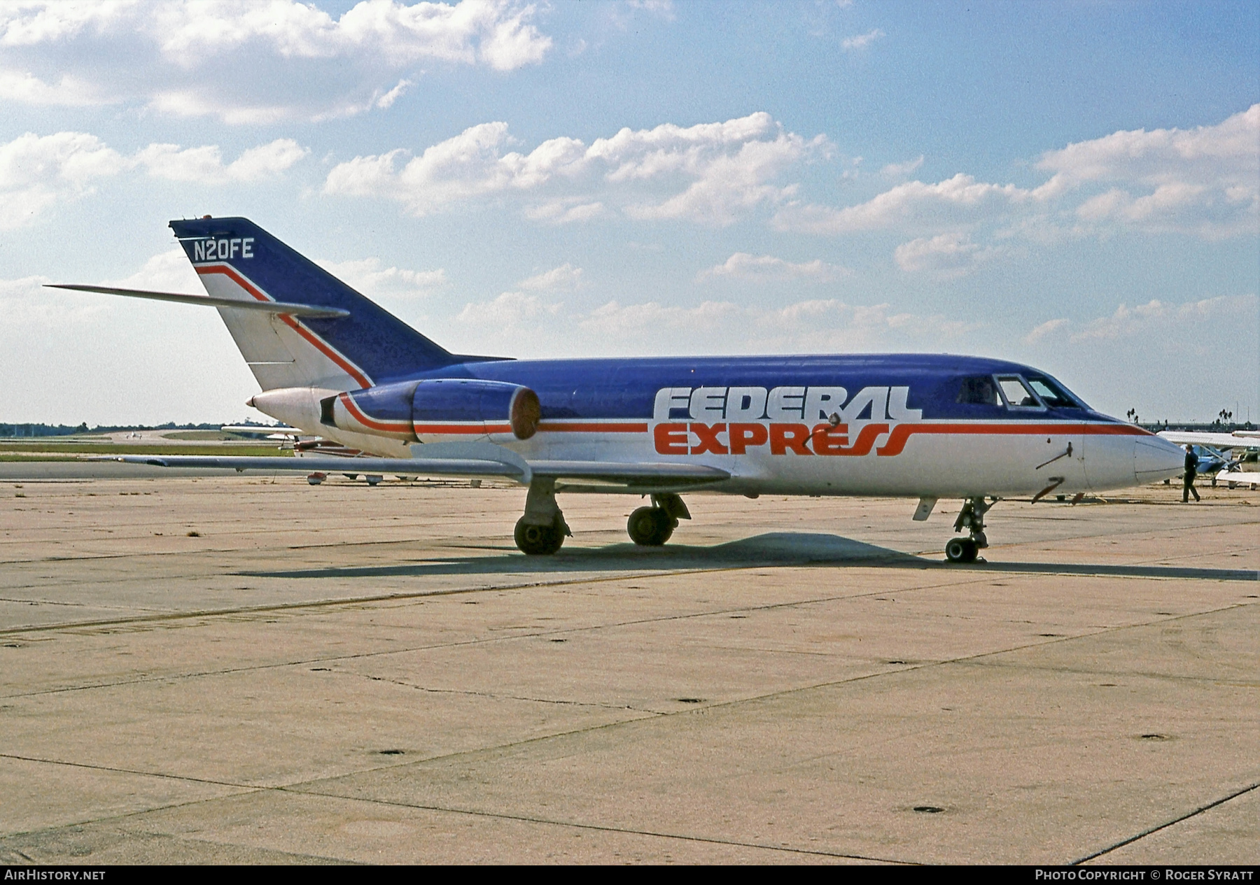 Aircraft Photo of N20FE | Dassault Falcon 20DC | Federal Express | AirHistory.net #551218