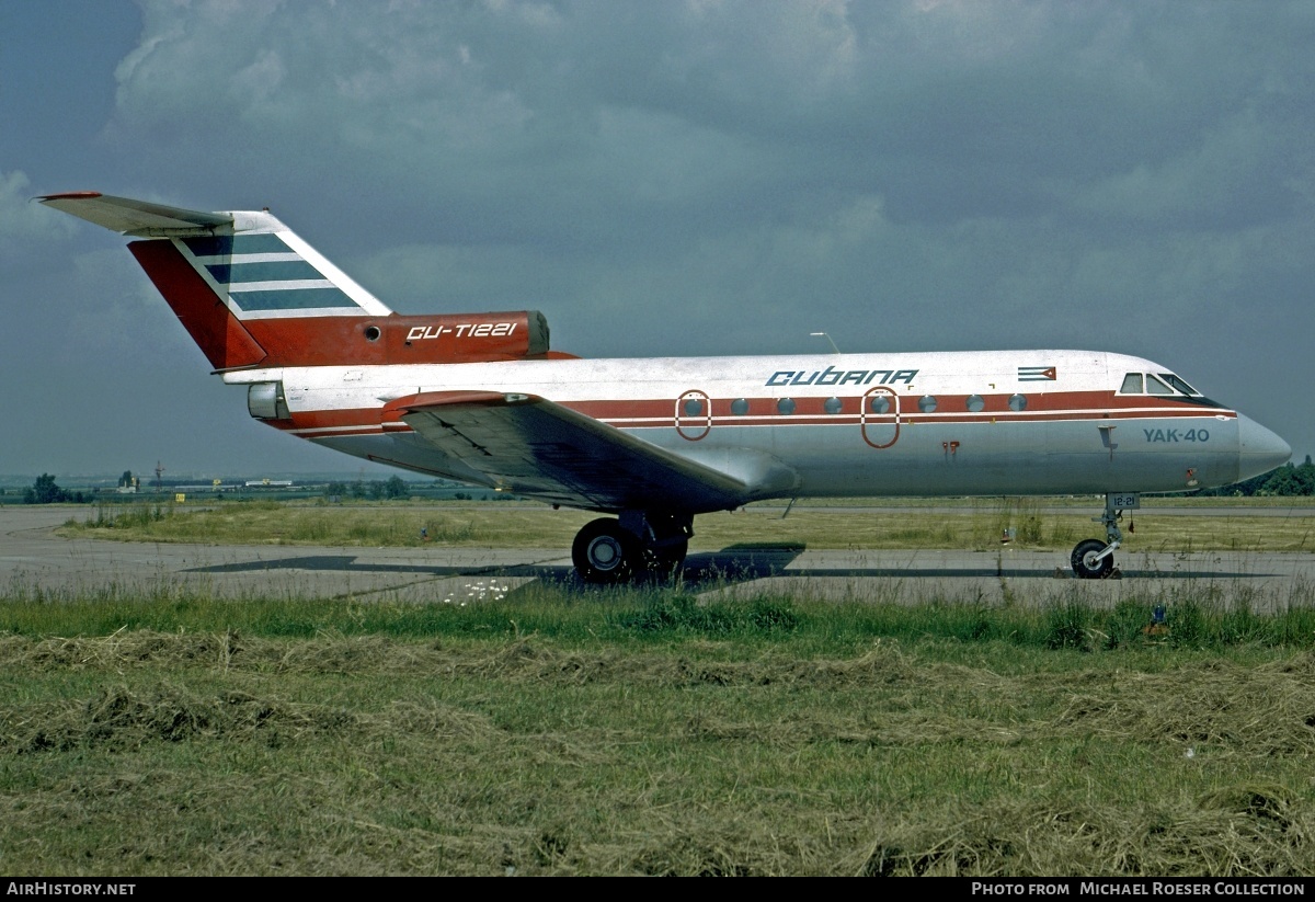 Aircraft Photo of CU-T1221 | Yakovlev Yak-40 | Cubana | AirHistory.net #551237