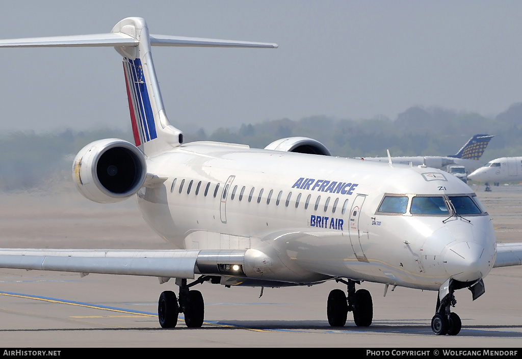 Aircraft Photo of F-GRZI | Bombardier CRJ-702 (CL-600-2C10) | Air France | AirHistory.net #551297