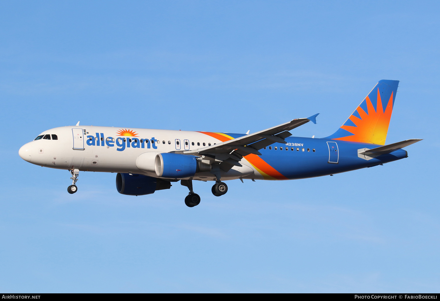 Aircraft Photo of N238NV | Airbus A320-214 | Allegiant Air | AirHistory.net #551320