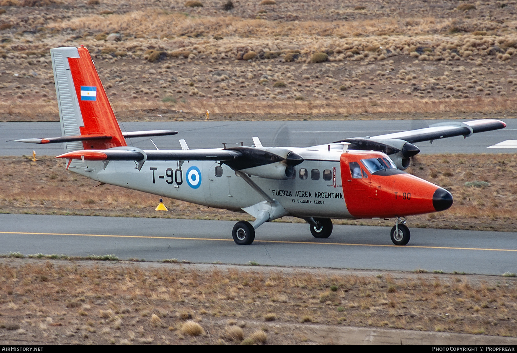Aircraft Photo of T-90 | De Havilland Canada DHC-6-200 Twin Otter | Argentina - Air Force | AirHistory.net #551435