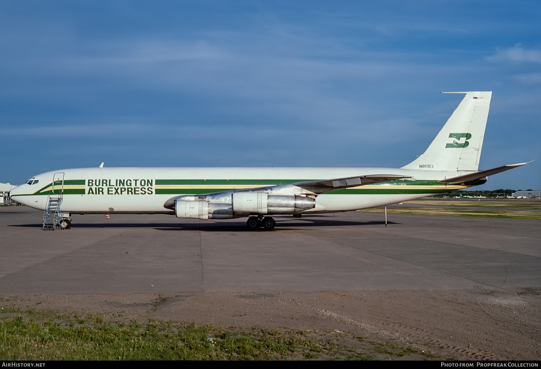 Aircraft Photo of N861BX | Boeing 707-338C | Burlington Air Express | AirHistory.net #551436