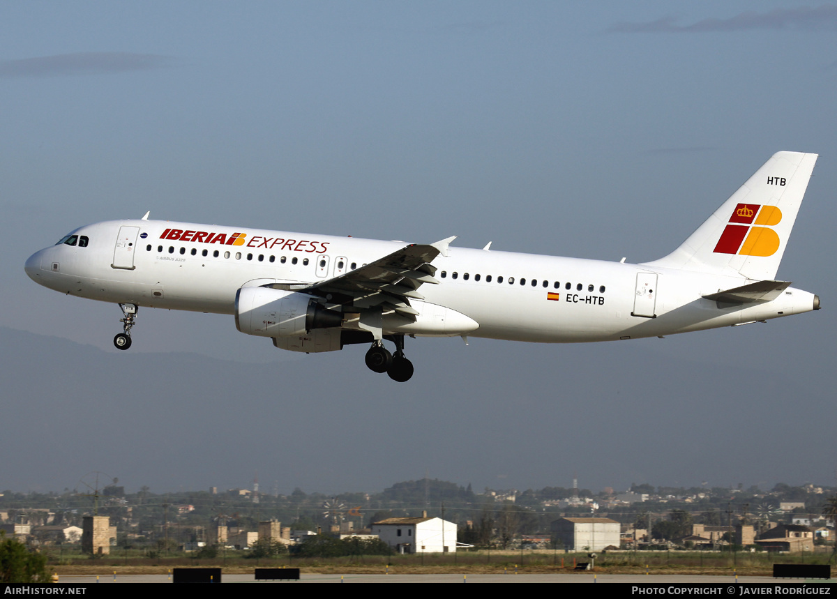 Aircraft Photo of EC-HTB | Airbus A320-214 | Iberia Express | AirHistory.net #551553