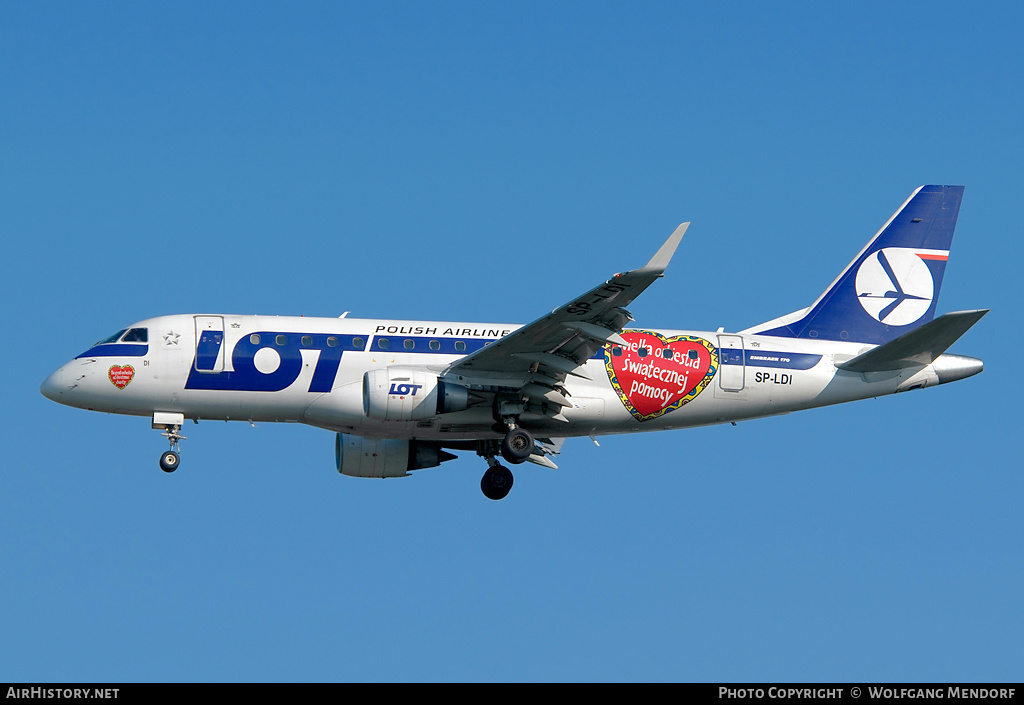 Aircraft Photo of SP-LDI | Embraer 170LR (ERJ-170-100LR) | LOT Polish Airlines - Polskie Linie Lotnicze | AirHistory.net #551637