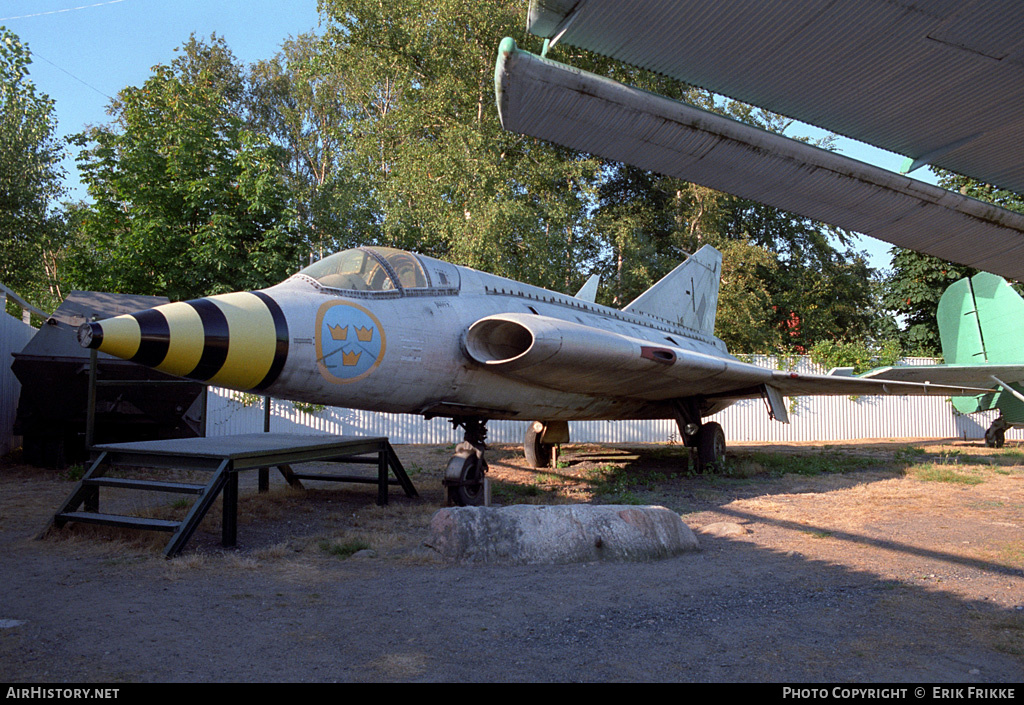 Aircraft Photo of 35-1 | Saab J35 Draken Prototype | Sweden - Air Force | AirHistory.net #551648