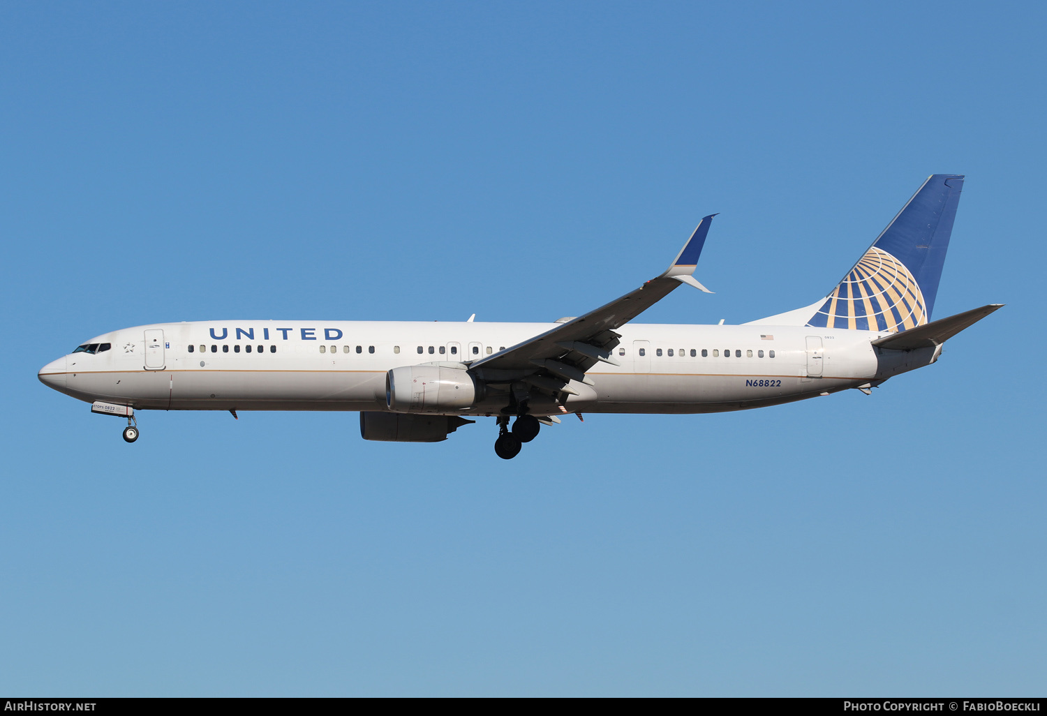 Aircraft Photo of N68822 | Boeing 737-924/ER | United Airlines | AirHistory.net #551670